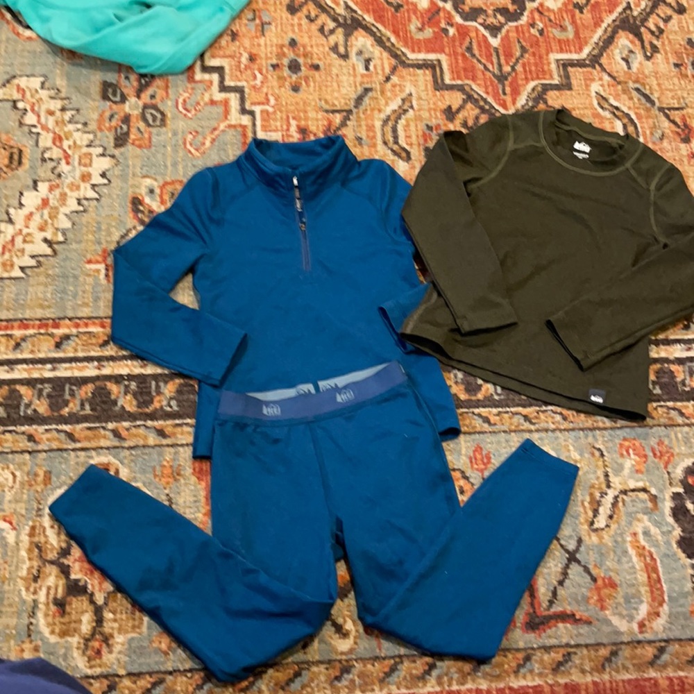 REI KIDS long underwear set barely worn